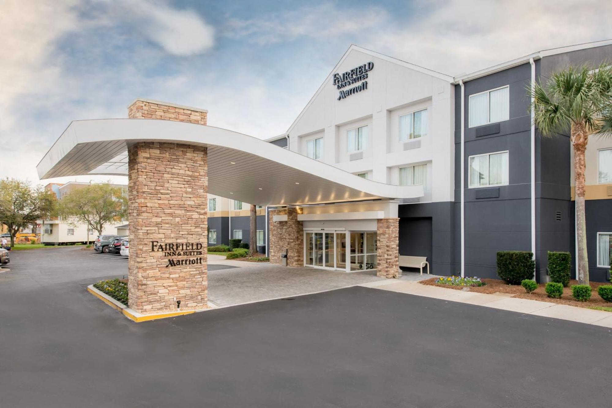 Fairfield Inn Suites Brunswick Exteriör bild